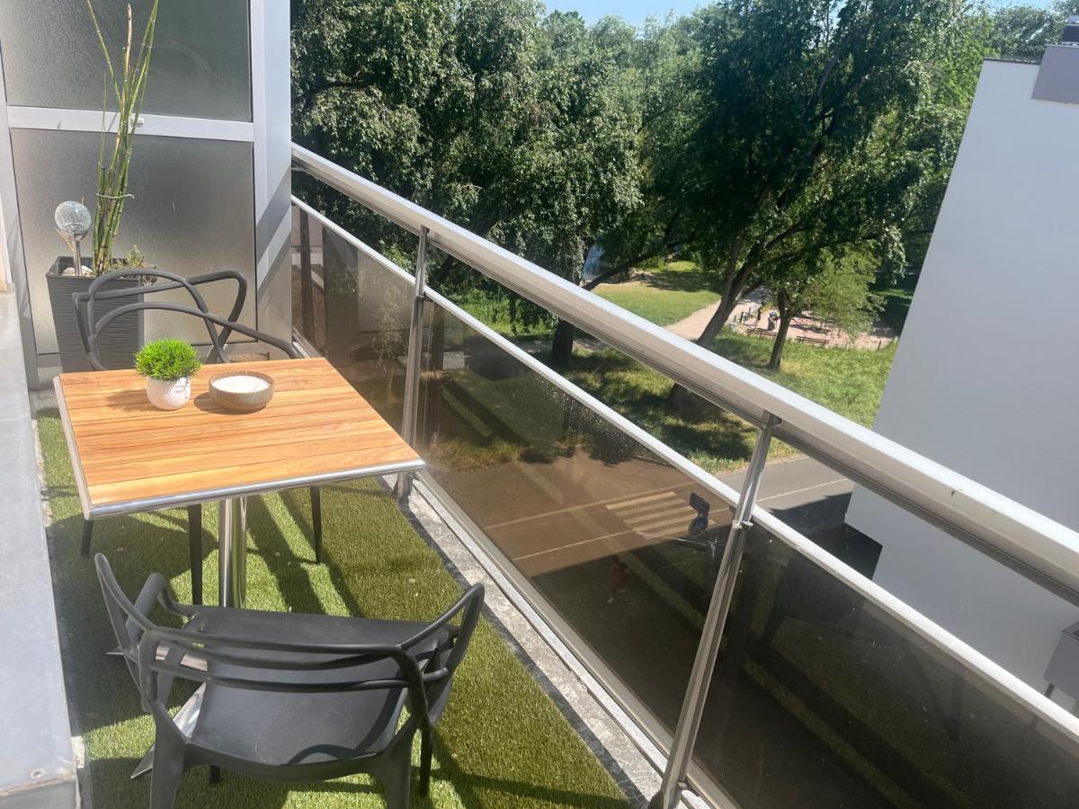 Strasbourg, Appartement Cosy Au Bord De L Eau Bagian luar foto